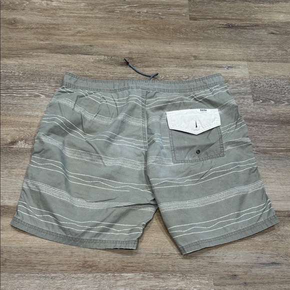 KATIN América’s Surf Co. Size 33 Waterfall Drawstring Botton Green Board Shorts - Picture 4 of 10